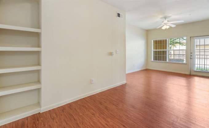 Apartment for rent at 15301 NW Freeway, Houston, TX 77040
