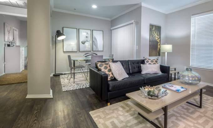 Apartment for rent at 14723 W Oaks Plaza Dr, Houston, TX 77082
