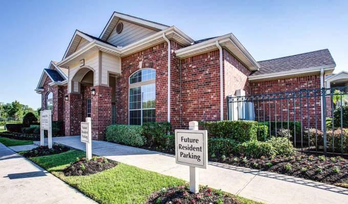 Apartment for rent at 3360 Alice St, Houston, TX 77021