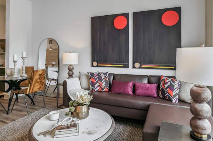 Apartment for rent at 880 W 34th St, Houston, TX 77018