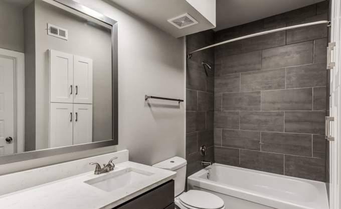 Apartment for rent at 9550 Meyer Forest Dr, Houston, TX 77096