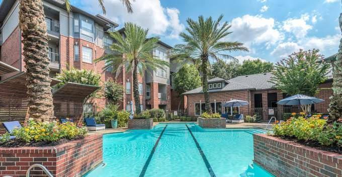 Apartment for rent at 9550 Meyer Forest Dr, Houston, TX 77096