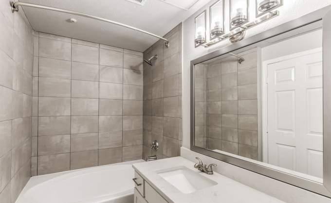Apartment for rent at 100 Texas Ave, Webster, TX 77598