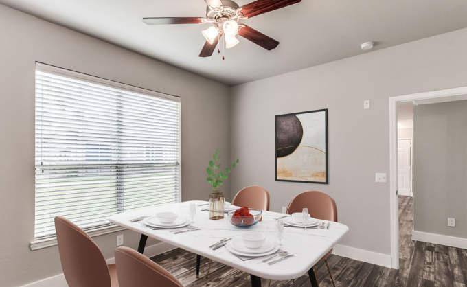Apartment for rent at 100 Texas Ave, Webster, TX 77598