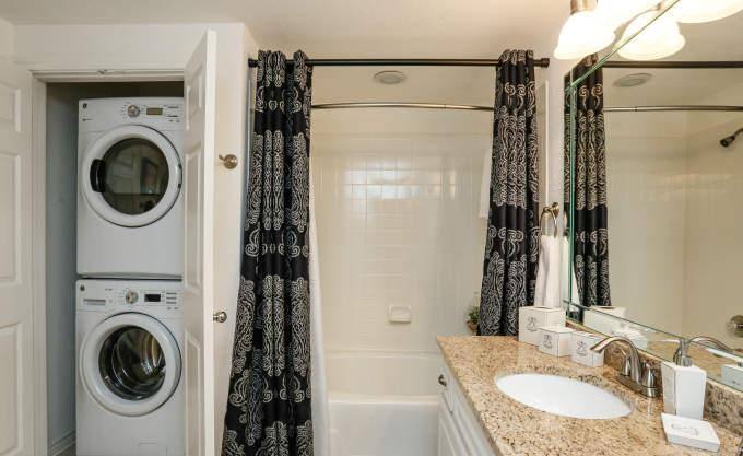 Apartment for rent at 2350 Westcreek Lane #2174, Houston, TX 77027