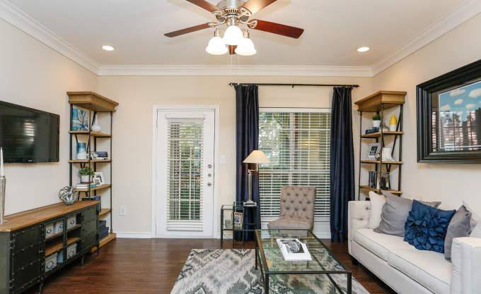 Apartment for rent at 2350 Westcreek Lane #2174, Houston, TX 77027