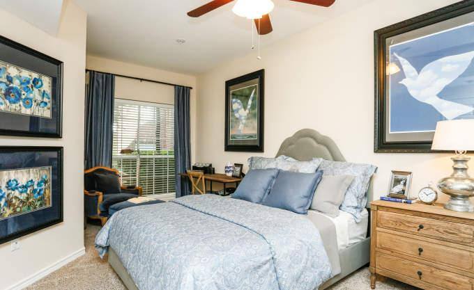 Apartment for rent at 2350 Westcreek Lane #2174, Houston, TX 77027