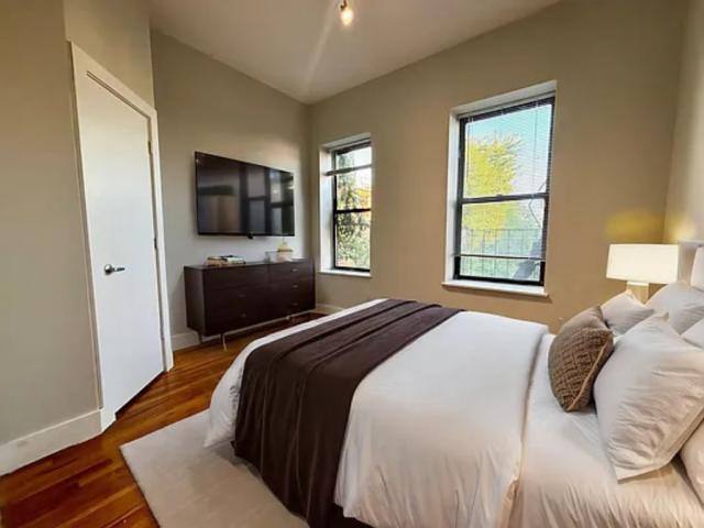 Apartment for rent at 150 Grove St #2A, Brooklyn, NY 11221