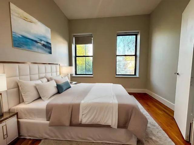 Apartment for rent at 150 Grove St #2A, Brooklyn, NY 11221