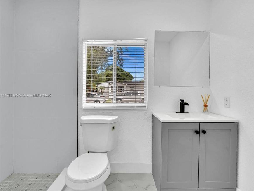House for rent at 470 NE 165th St, Miami, FL 33162