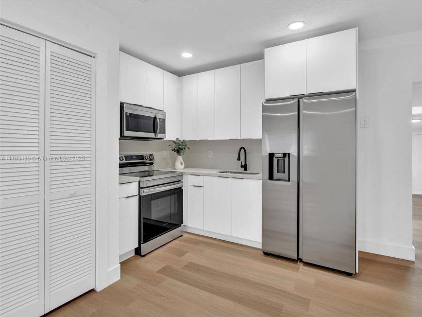 House for rent at 470 NE 165th St, Miami, FL 33162
