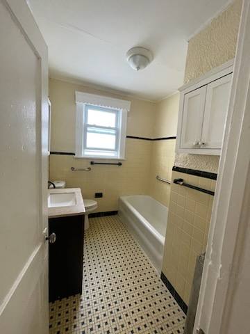 Apartment for rent at 118-120 Isabella Ave #1, Newark, NJ 07106
