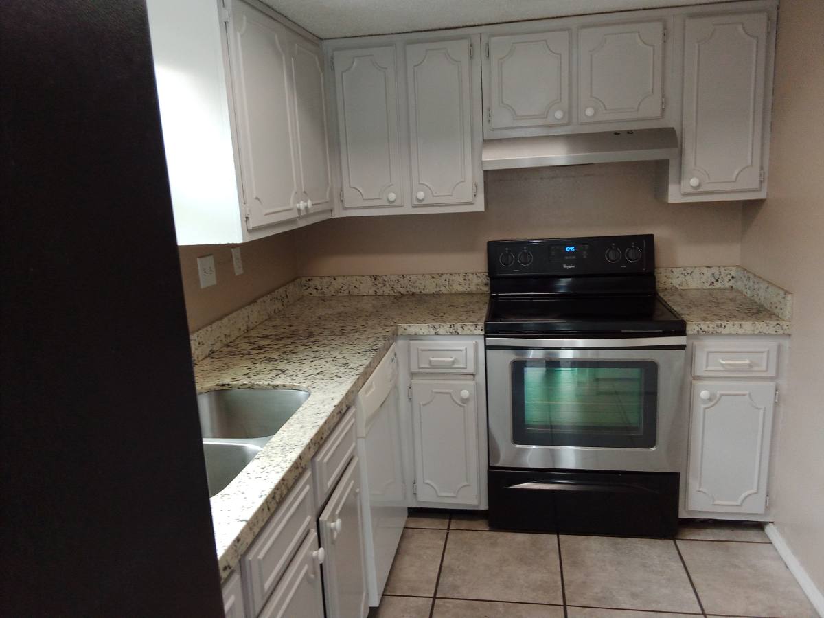 Apartment for rent at 10512 Ashwood Dr #A, El Paso, TX 79935