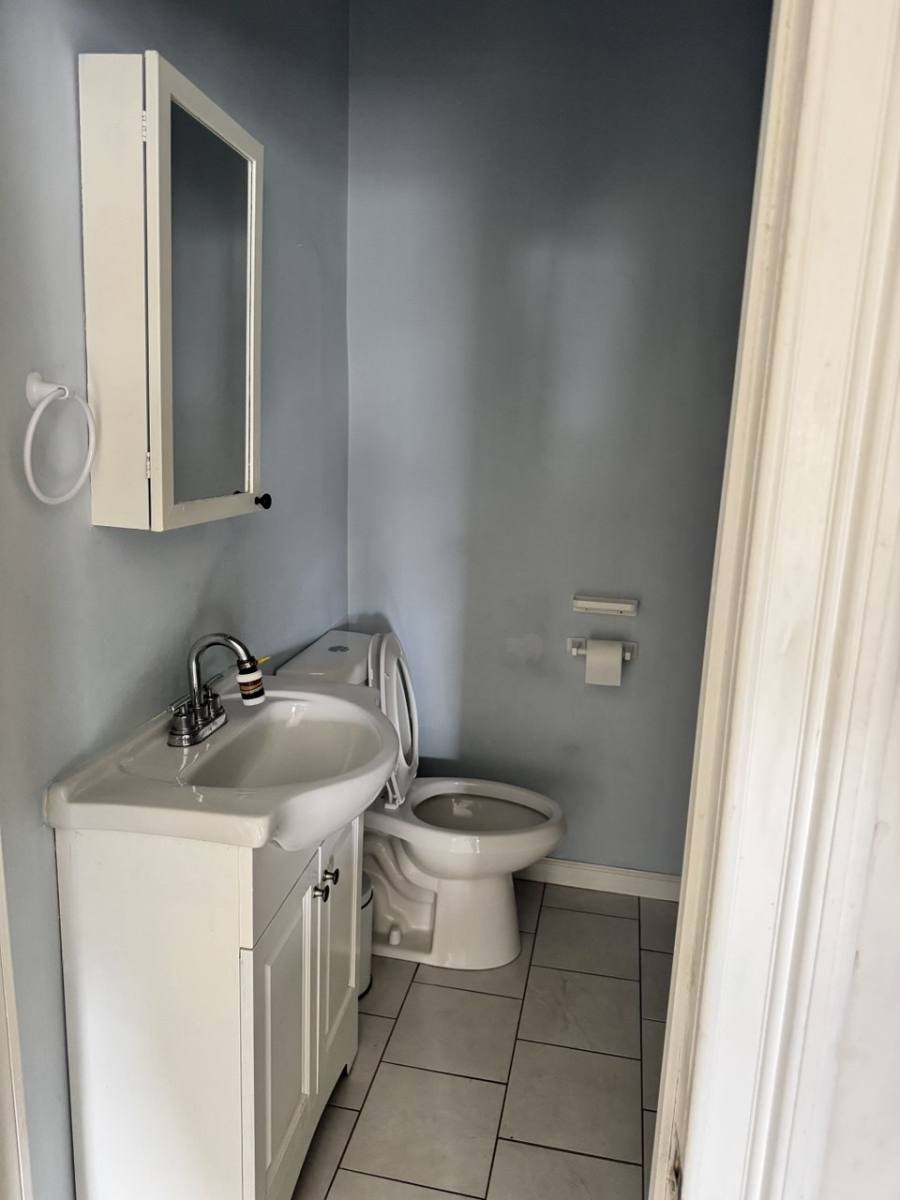 Apartment for rent at 488 William St #488-3, Bridgeport, CT 06608