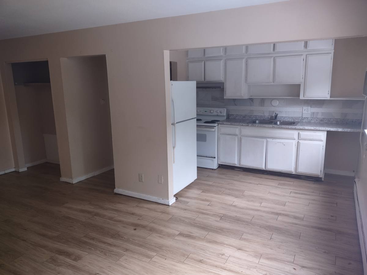 Apartment for rent at 1034 Suburban Ave E #202, Saint Paul, MN 55106