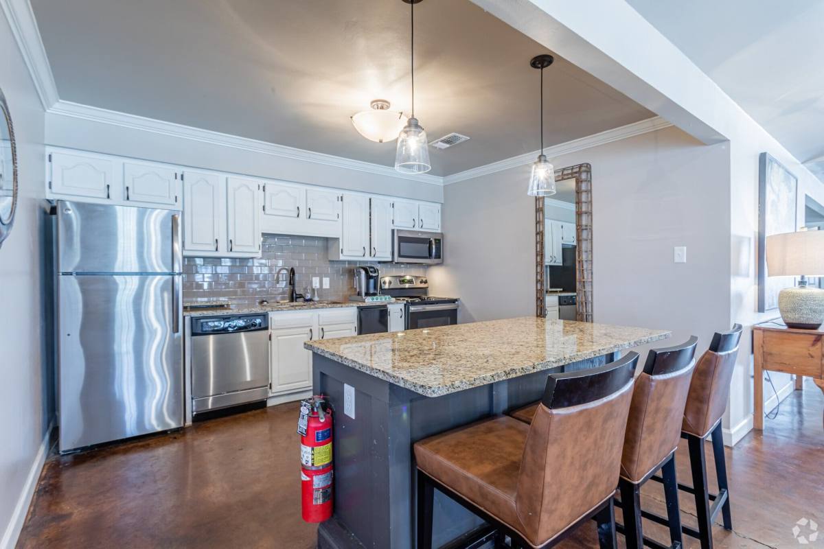 Apartment for rent at Foothills, 2401 Lakeview Rd N, North Little Rock, AR 72116