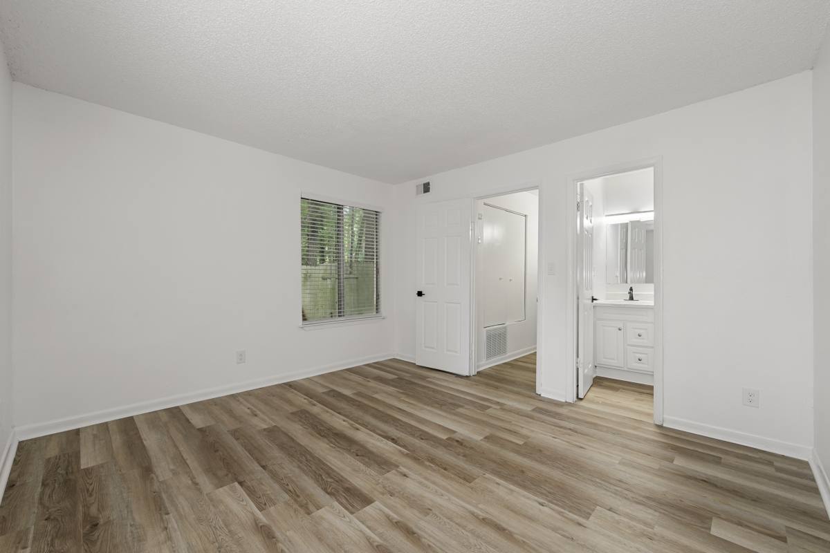 Apartment for rent at Sterling Glen, 1121 Indian Trail Lilburn Rd NW, Norcross, GA 30093