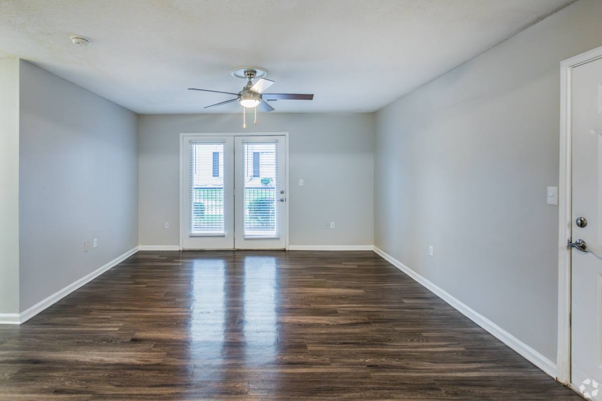 Apartment for rent at Pointe at Ridge Cove, 100 Parkridge Dr, Jackson, TN 38301