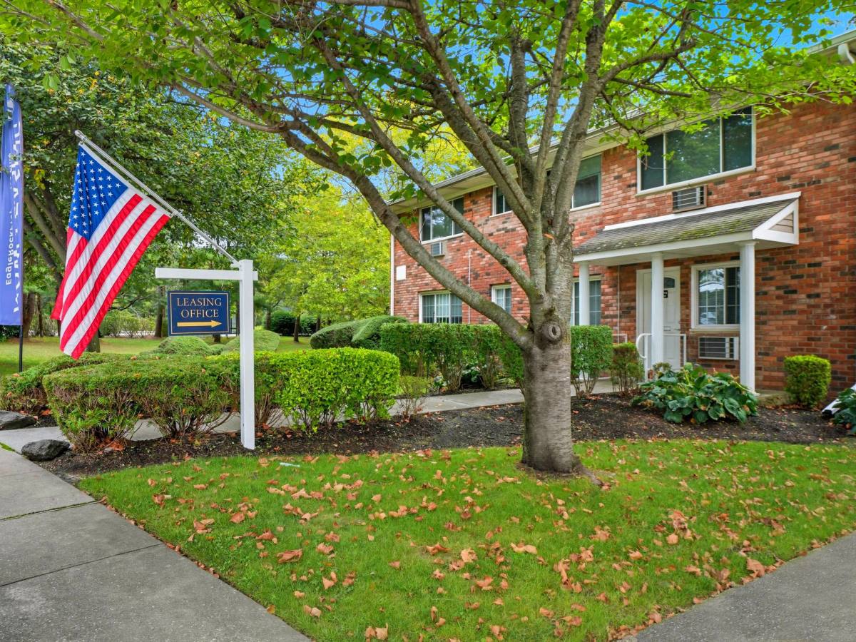 Apartment for rent at Eagle Rock at Nesconset, 835 Nesconset Highway 006F13, Nesconset, NY 11767