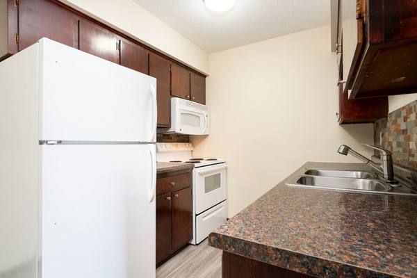 Apartment for rent at Boulder Court, 4150 Rahn Rd #9, Saint Paul, MN 55122