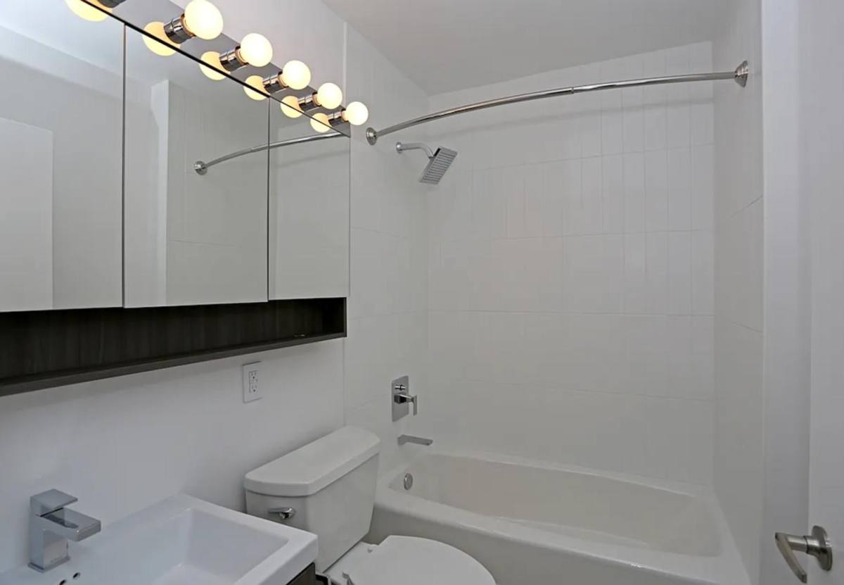 Apartment for rent at 305 W 52nd St, New York, NY 10019