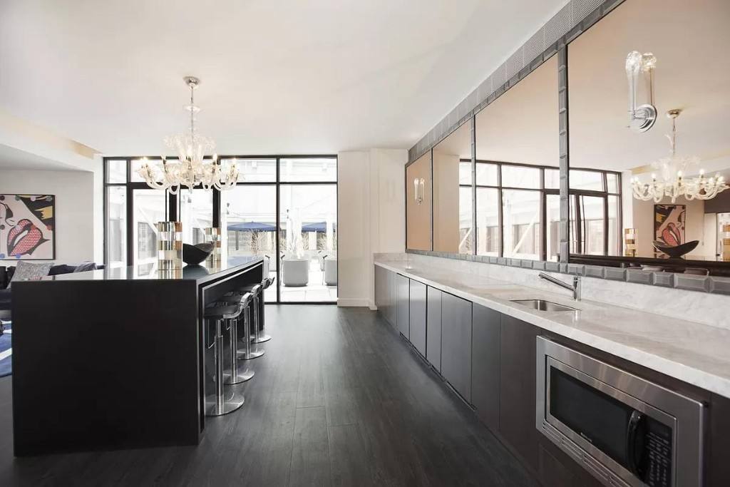 Apartment for rent at 75 Wall St #2024, New York, NY 10005