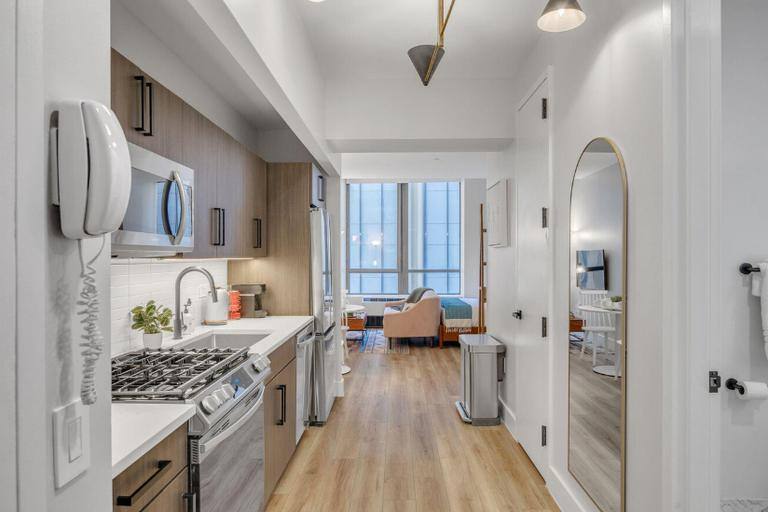 Apartment for rent at 75 Wall St #2024, New York, NY 10005