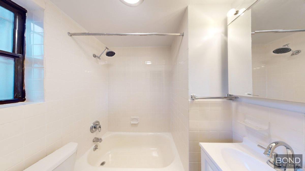 Apartment for rent at 30 Charlton St #2D, New York, NY 10014