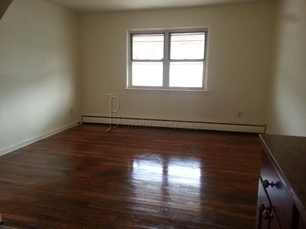 Apartment for rent at 273 Balcom Ave #1, Bronx, NY 10465