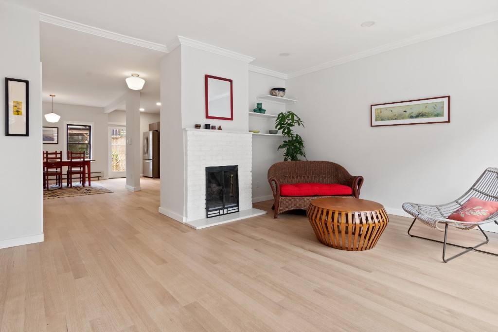 Townhouse for rent at 136 Adelphi St, Brooklyn, NY 11205