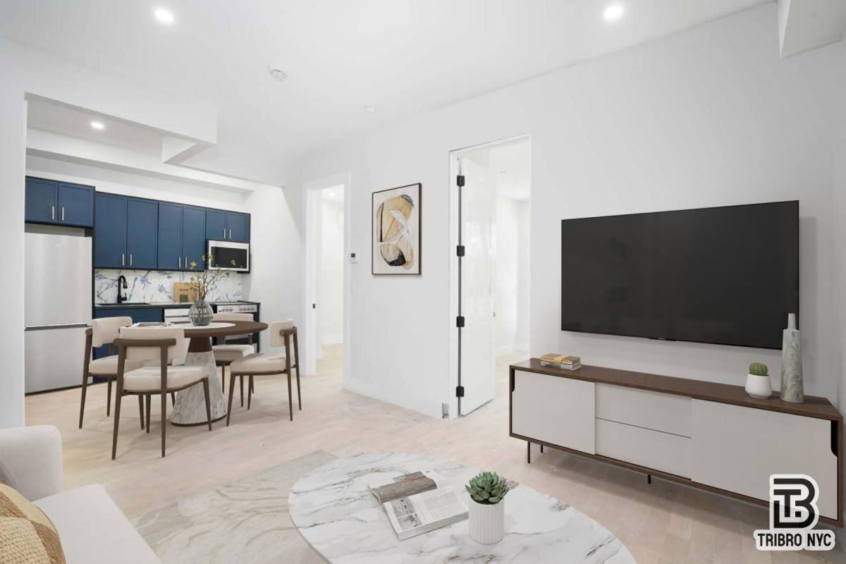 Apartment for rent at 141 Meserole Ave #3F, Brooklyn, NY 11222