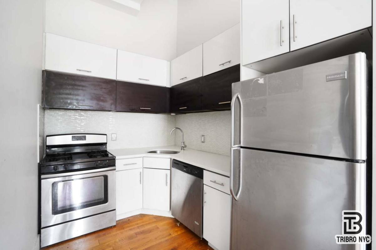 Apartment for rent at 506 Warren St #2F, Brooklyn, NY 11217
