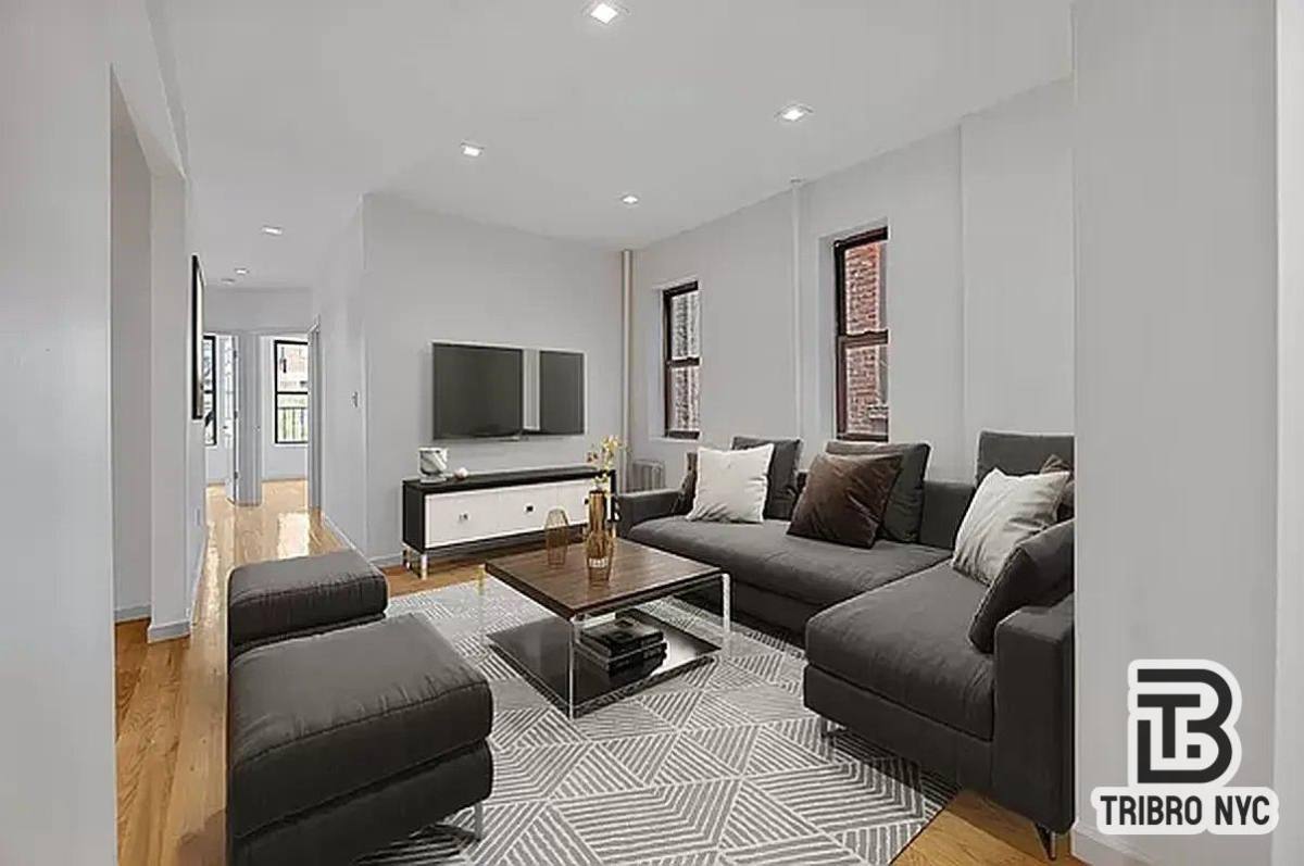 Apartment for rent at 406 W 48th St #4, New York, NY 10036