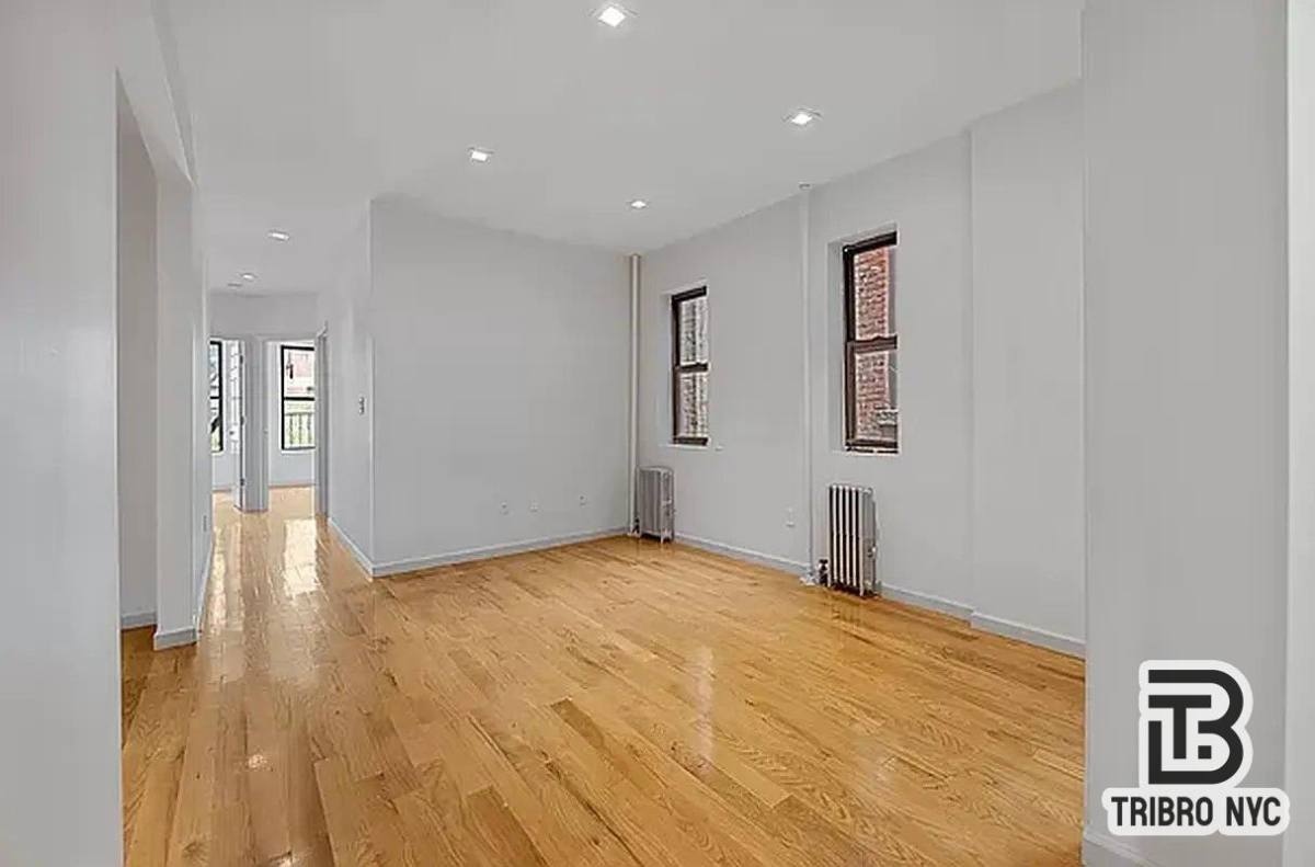 Apartment for rent at 406 W 48th St #4, New York, NY 10036