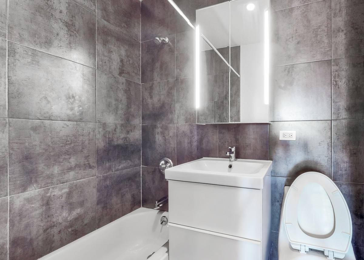 Townhouse for rent at 300 Lincoln Rd #2A, Brooklyn, NY 11225