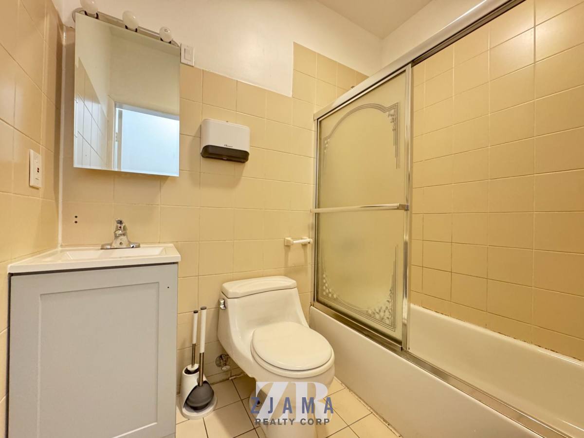 Apartment for rent at 824 McDonald Ave #2B, Brooklyn, NY 11218