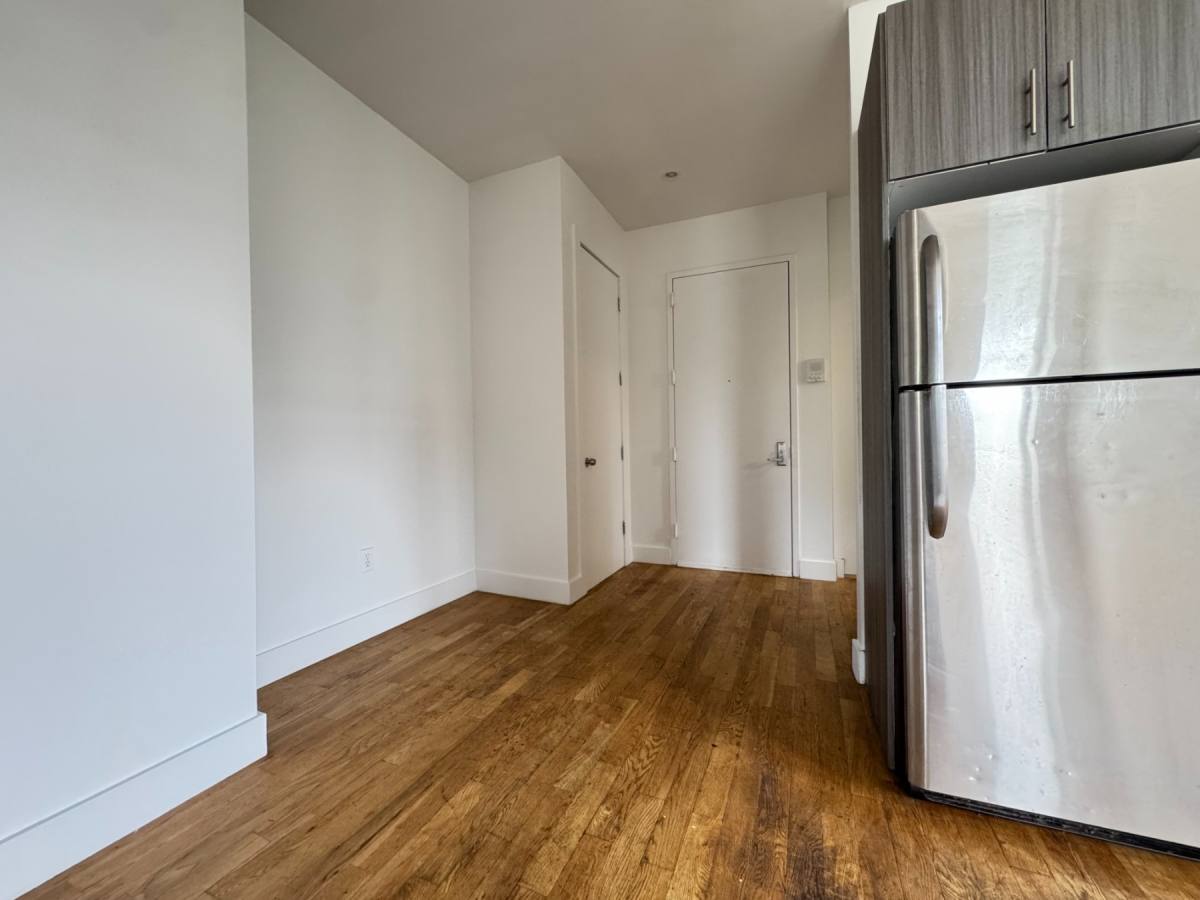 Apartment for rent at 286 19th St #3R, Brooklyn, NY 11215