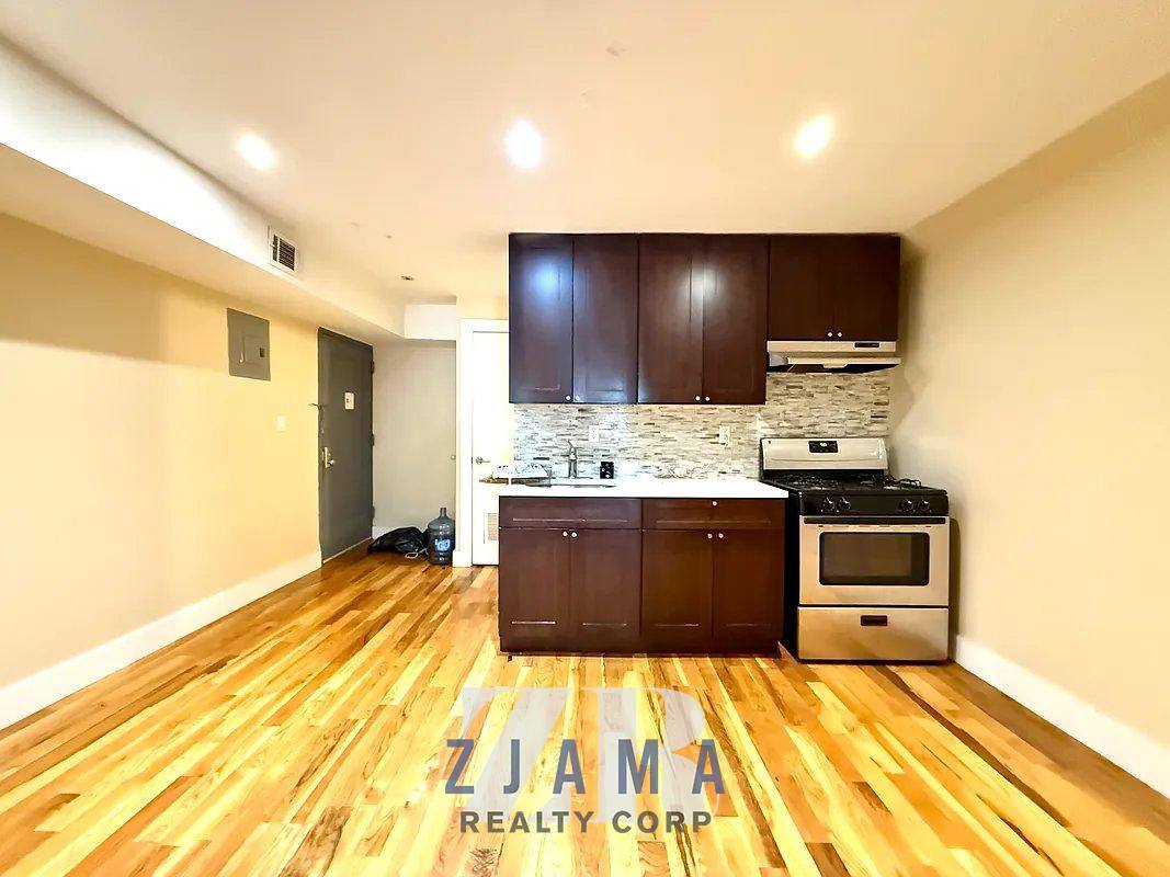 Apartment for rent at 1069 Bergen St #1R, Brooklyn, NY 11216