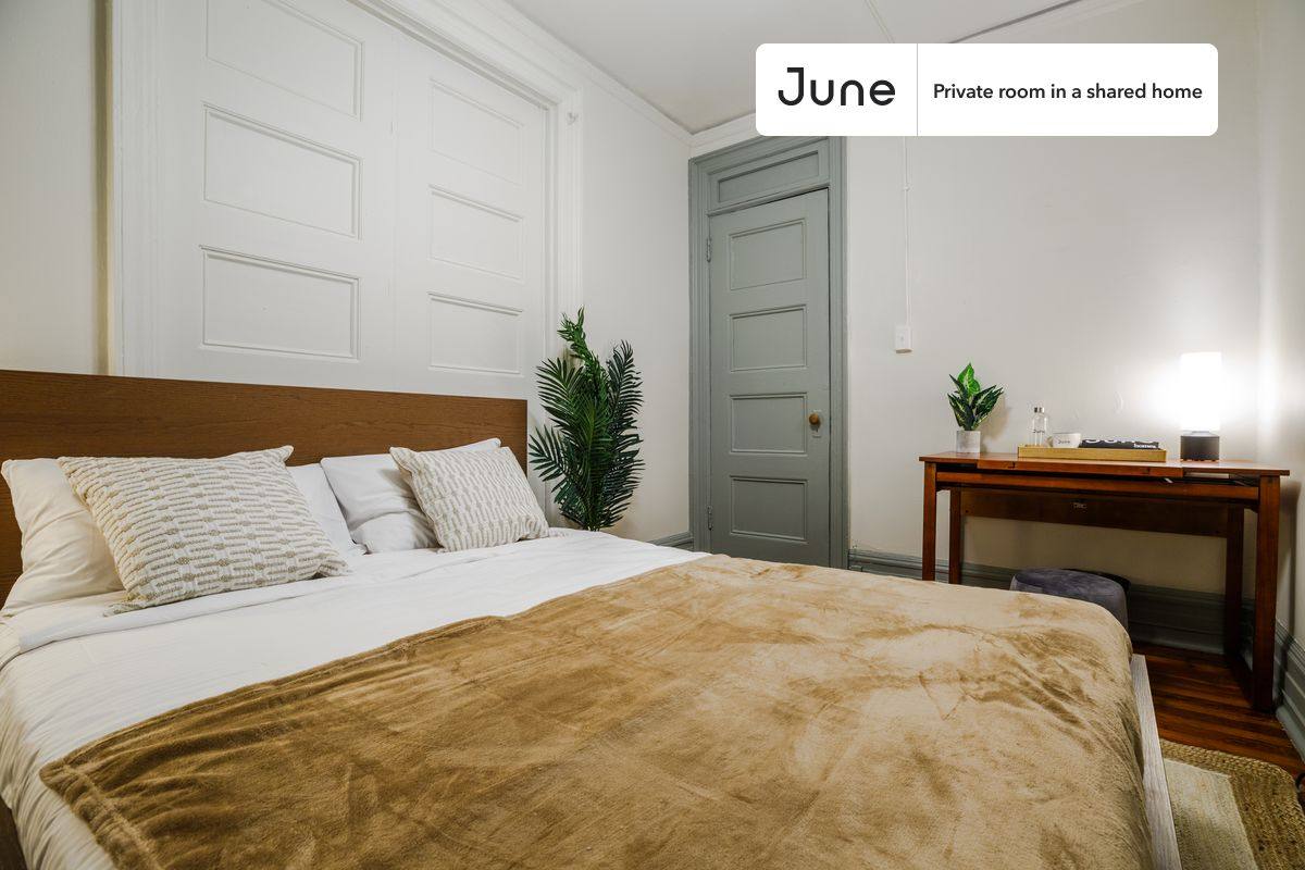 Apartment for rent at 400 W 20th St, New York, NY 10011
