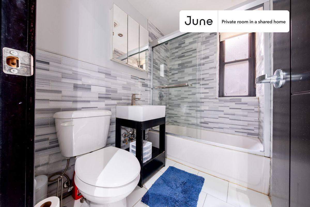 Apartment for rent at 320 Manhattan Ave, New York, NY 10026