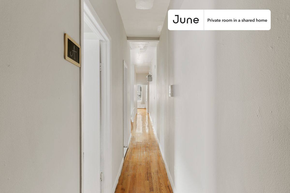 Apartment for rent at 211 W 109th St, New York, NY 10025