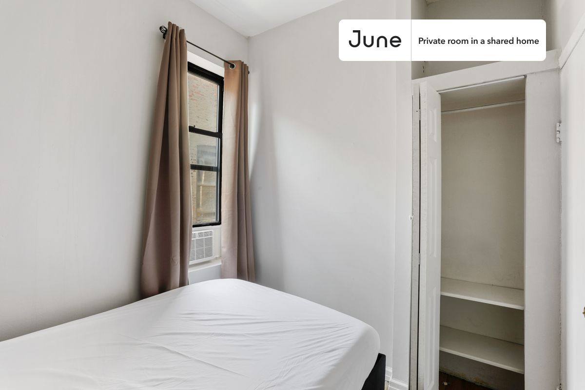 Apartment for rent at 211 W 109th St, New York, NY 10025