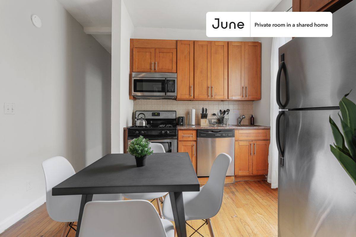 Apartment for rent at 211 W 109th St, New York, NY 10025