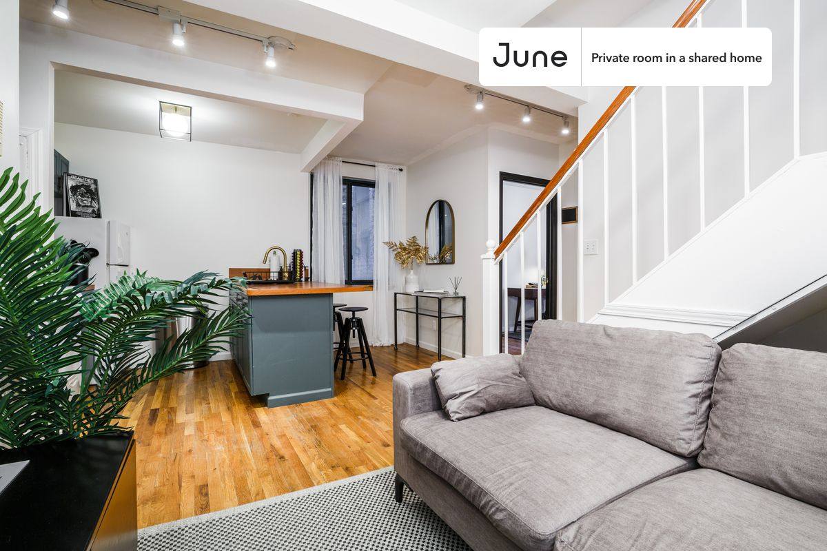 Apartment for rent at 375 E 10th St, New York, NY 10009