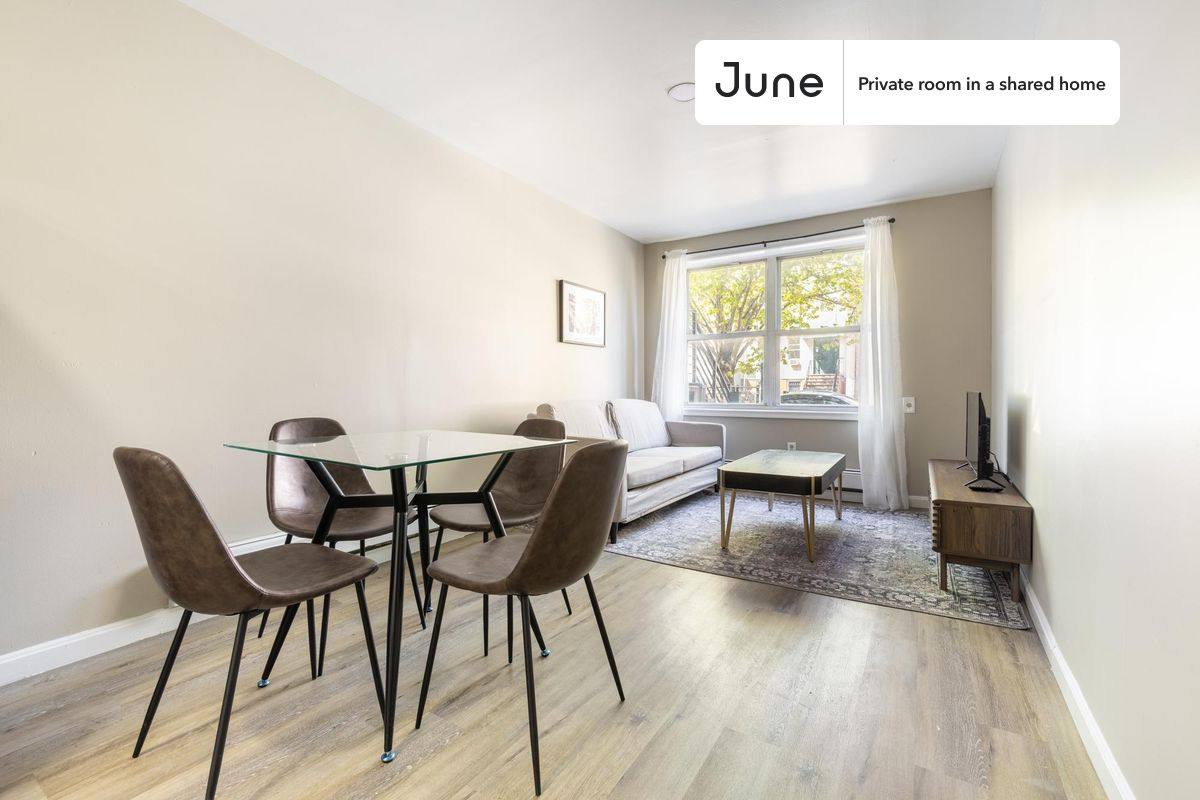 Apartment for rent at 71 Clermont Ave, Brooklyn, NY 11205