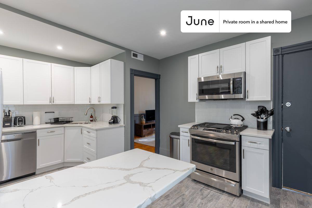 Apartment for rent at 35 Newport St #B, Dorchester, MA 02125