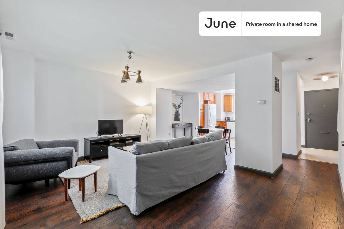 Apartment for rent at 1107 1 2 M St NW #2C, Washington, DC 20005