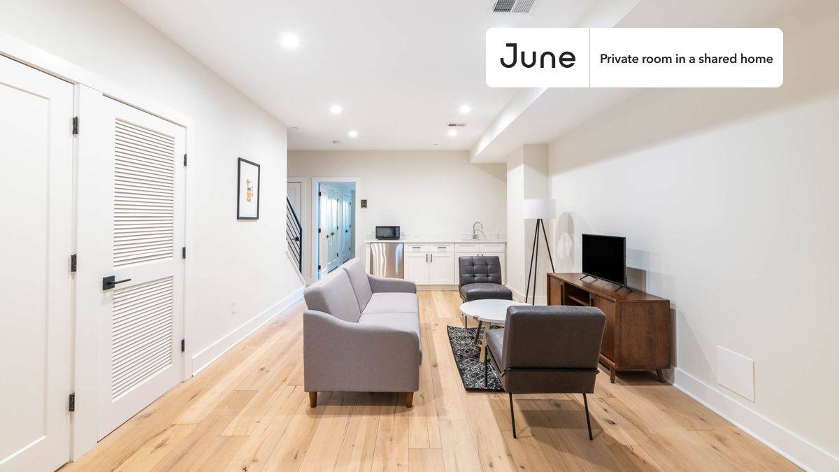 Apartment for rent at 1340 Harvard St NW #C, Washington, DC 20009
