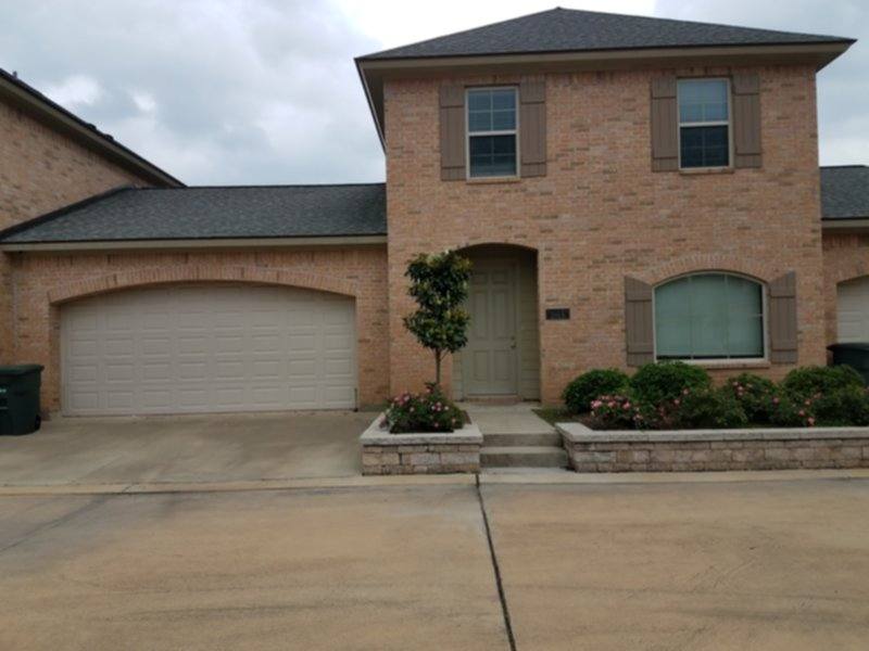 Townhouse for rent at 2711 Chalet Au Droite Dr #B, Lake Charles, LA 70605