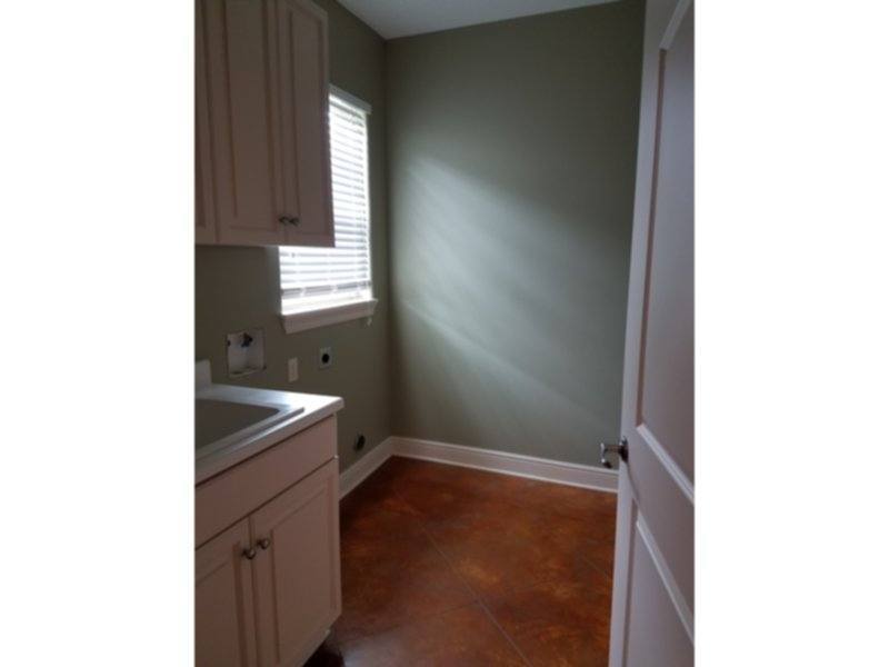 Townhouse for rent at 2711 Chalet Au Droite Dr #B, Lake Charles, LA 70605